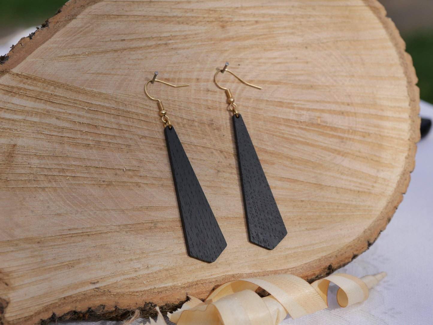 Boucles d'oreilles longues en bois, Les Raffinées (vue 2)