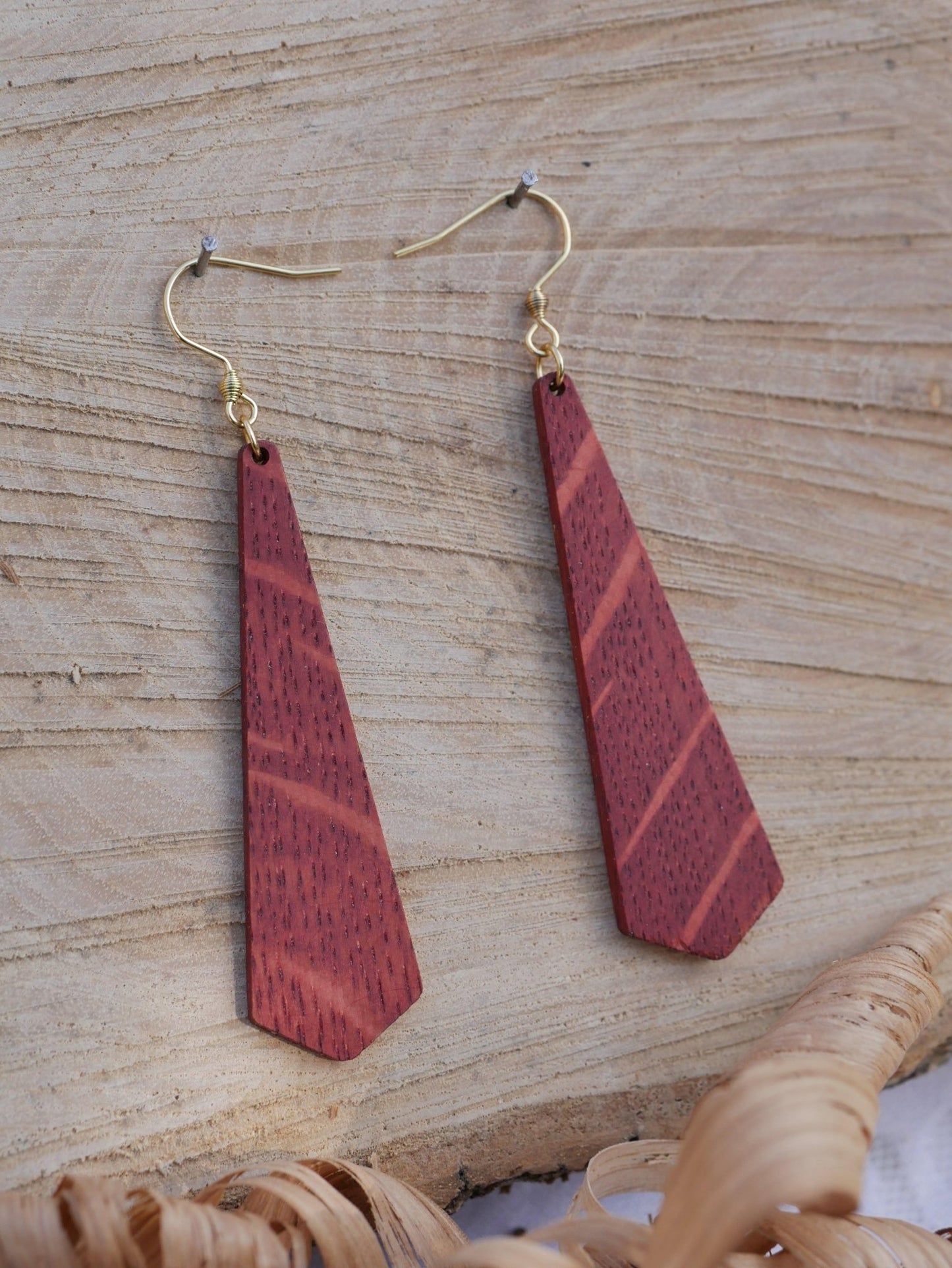 Boucles d'oreilles longues en bois, Les Raffinées (vue 7)