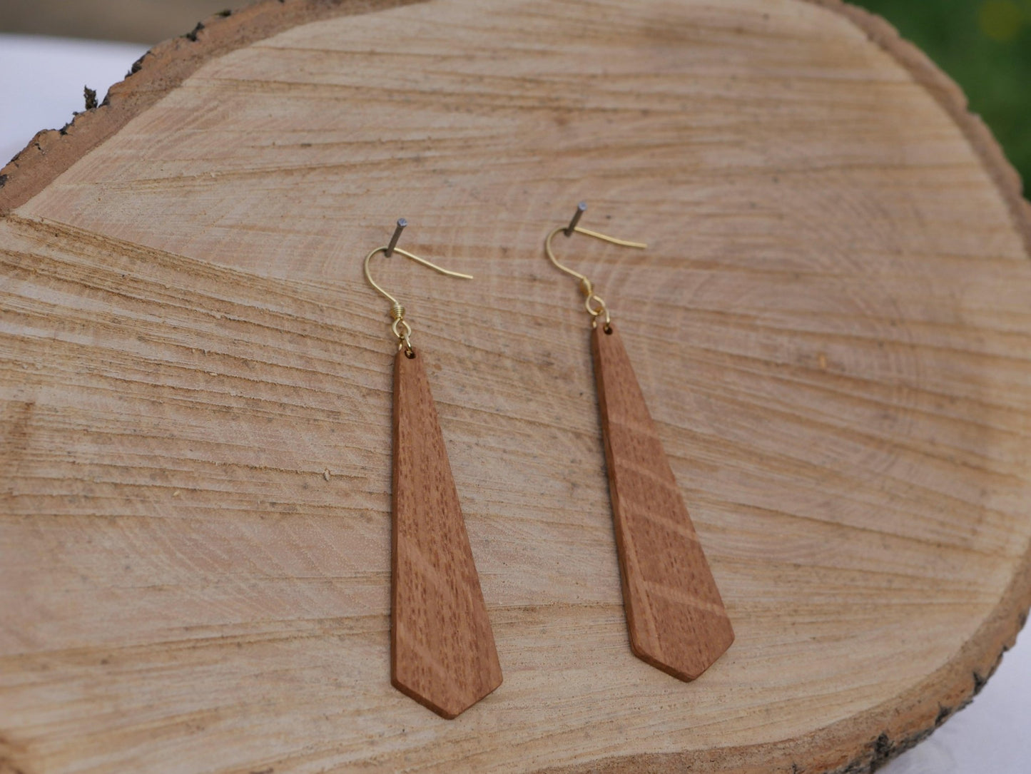 Boucles d'oreilles longues en bois, Les Raffinées (vue 4)